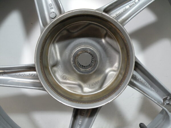 Roue arrière HONDA SH 125 4t -2003-