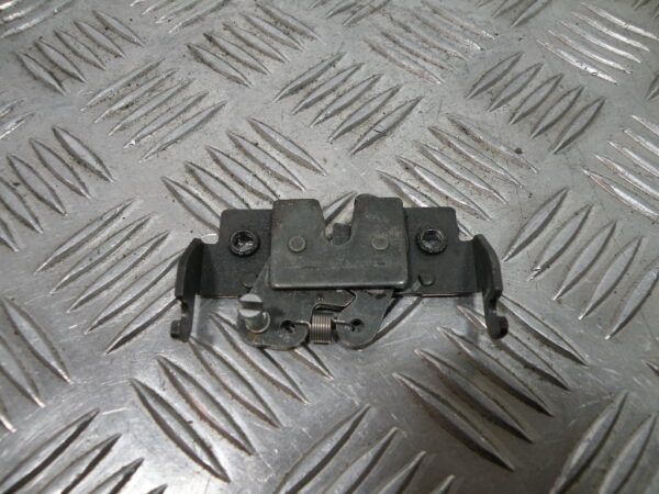 Serrure de coffre HONDA SH 125 4t -2003-