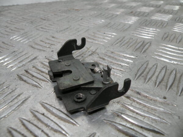Serrure de coffre HONDA SH 125 4t -2003-