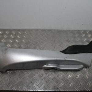 Bas de caisse gauche GILERA FUOCO 500 4t -2007-