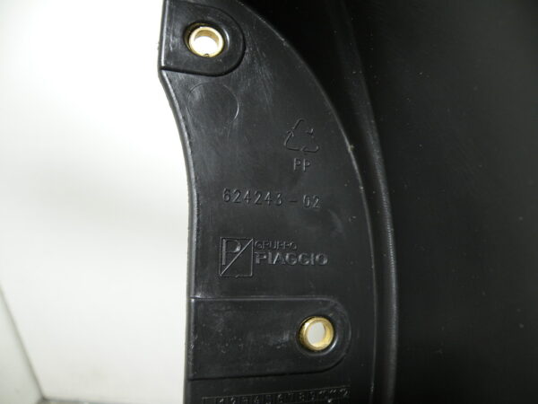 Carénage central de réservoir GILERA FUOCO 500 4t -2007-