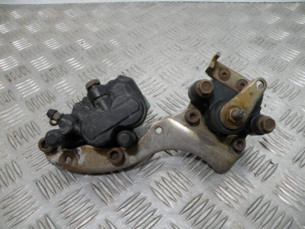 Étriers arrière + parking GILERA FUOCO 500 4t -2007-