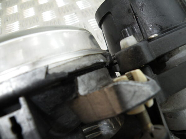 Optique / Phare avant droit GILERA FUOCO 500 4t -2007-