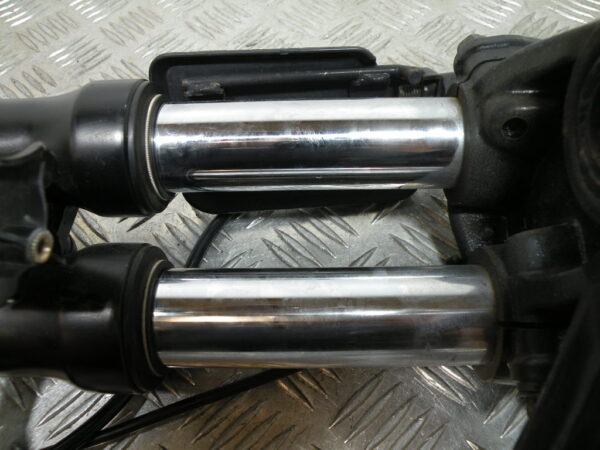 Fourche gauche KYMCO CV3 4t -2023-