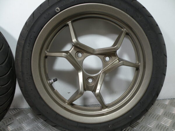 Roues avant KYMCO CV3 4t -2023-