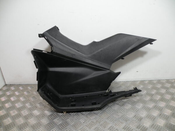Marche pied gauche KYMCO CV3 4t -2023-