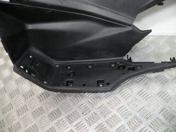 Marche pied gauche KYMCO CV3 4t -2023-