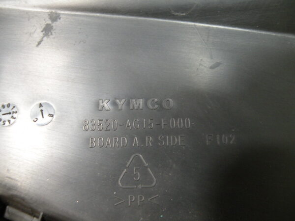 Marche pied droit KYMCO CV3 4t -2023-