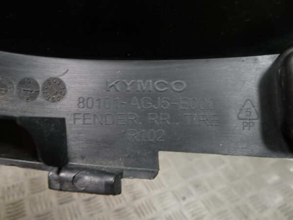 Garde boue intérieur arrière KYMCO CV3 4t -2023-