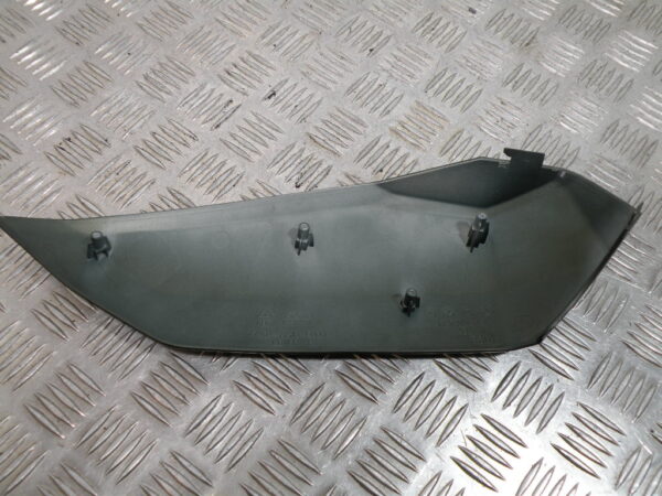 Carénage de selle droit KYMCO CV3 4t -2023-