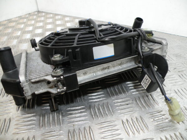 Radiateur avec ventilateur KYMCO CV3 4t -2023-