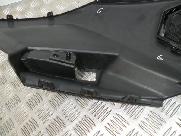 Carénage sous selle gauche PEUGEOT CITYSTAR 50 2t -2015-