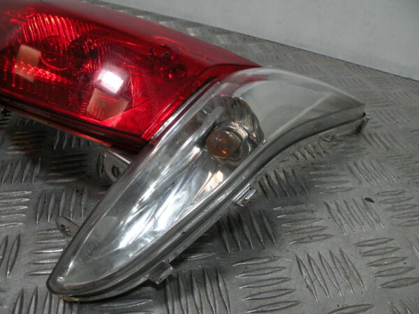 Feu + clignotants PEUGEOT CITYSTAR 50 2t -2015-