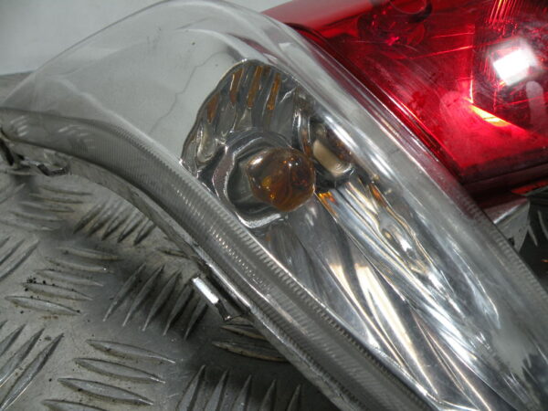 Feu + clignotants PEUGEOT CITYSTAR 50 2t -2015-