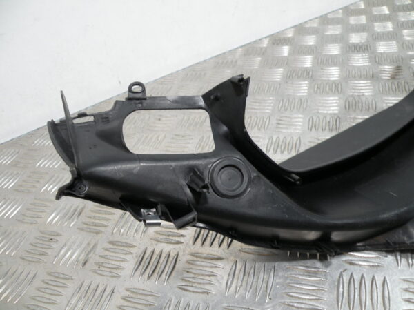 COUVRE GUIDON SUPÉRIEU PIAGGIO MP3 300 YOURBAN 4t -2018-