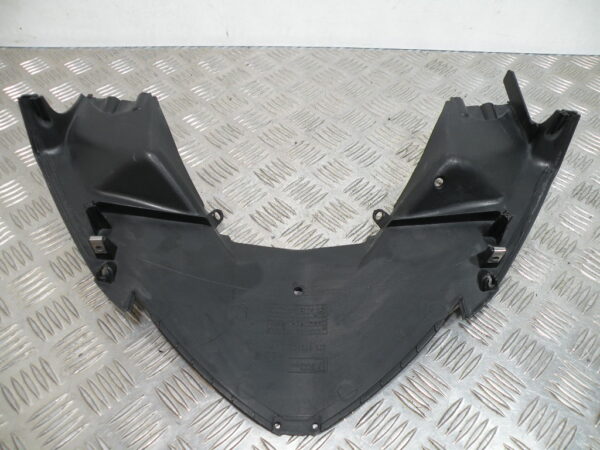 CACHE GUIDON INFÉRIEUR PIAGGIO MP3 300 YOURBAN 4t -2018-