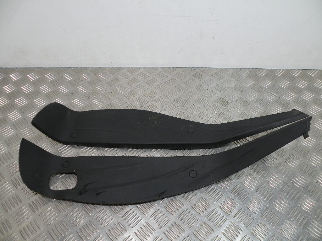 TAPIS DE MARCHE PIED PIAGGIO MP3 300 YOURBAN 4t -2018-