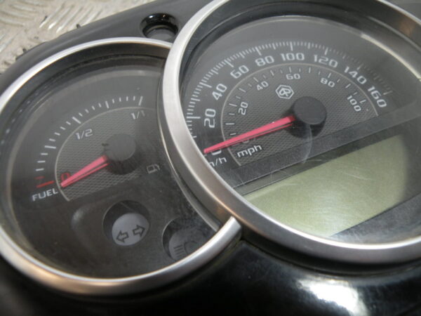 COMPTEUR (33 600 KM) PIAGGIO MP3 300 YOURBAN 4t -2018-