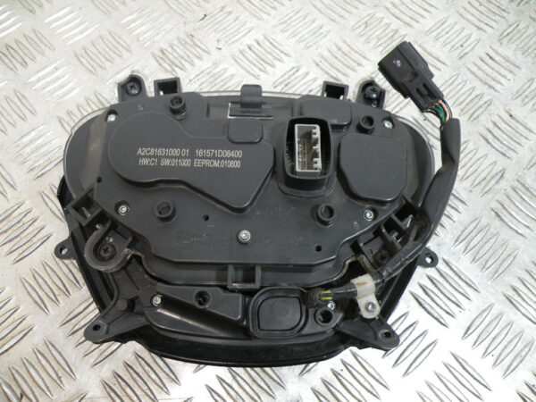 COMPTEUR (33 600 KM) PIAGGIO MP3 300 YOURBAN 4t -2018-