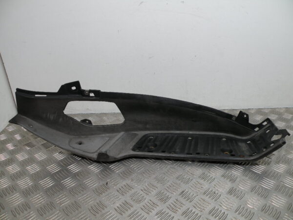 Marche pied droit PIAGGIO X EVO 125 4t -2009-