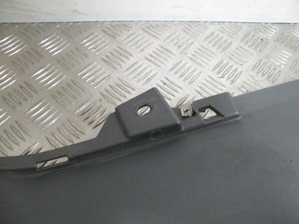 Marche pied gauche PIAGGIO X EVO 125 4t -2009-