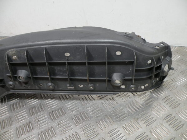 Marche pied gauche PIAGGIO X EVO 125 4t -2009-