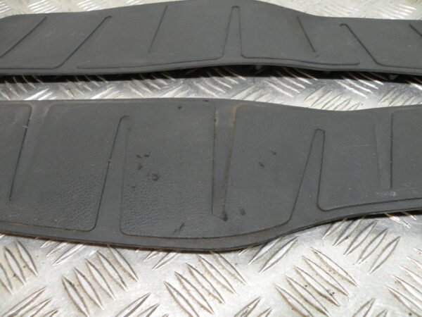 Tapis de marche pied PIAGGIO X EVO 125 4t -2009-