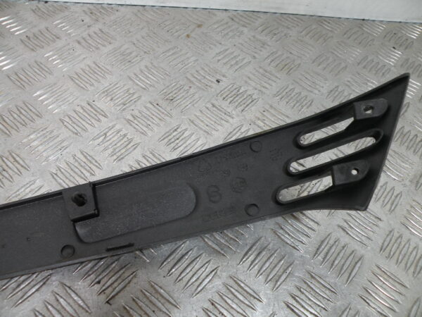 Baguette latérale gauche PIAGGIO LX 50 2t -2012-