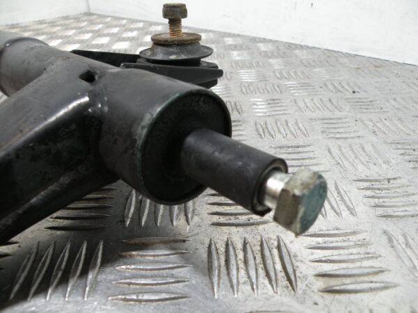 Support moteur (avec axe) PIAGGIO LX 50 2t -2012-