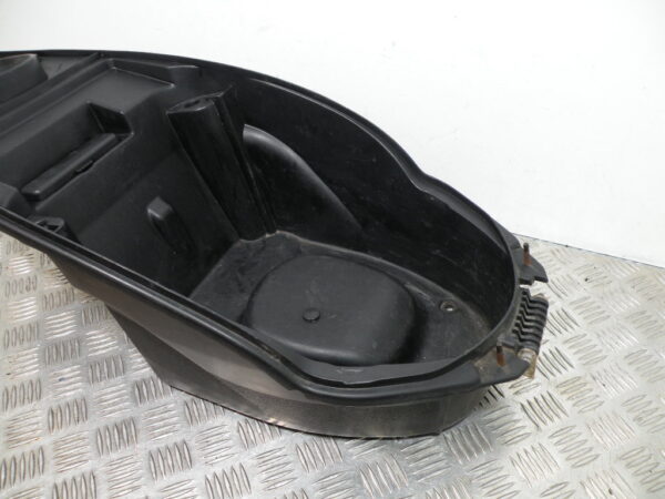 Coffre sous selle PEUGEOT KISBEE 4t -2013-