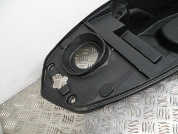 Coffre sous selle PEUGEOT KISBEE 4t -2013-