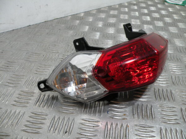 Feu arrière PEUGEOT KISBEE 4t -2013-