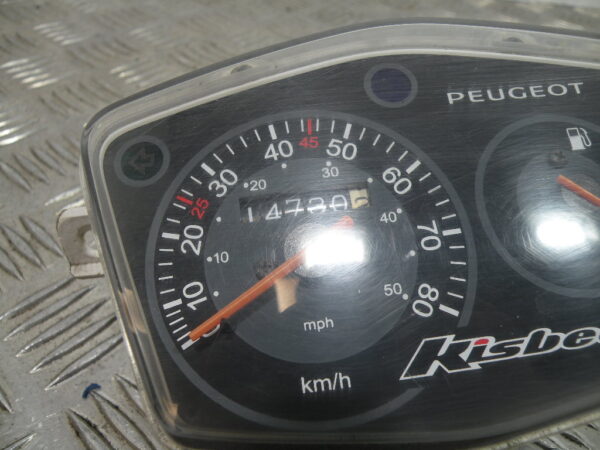 Compteur PEUGEOT KISBEE 4t -2013-