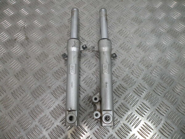 Tube de fourche PEUGEOT KISBEE 4t -2013-