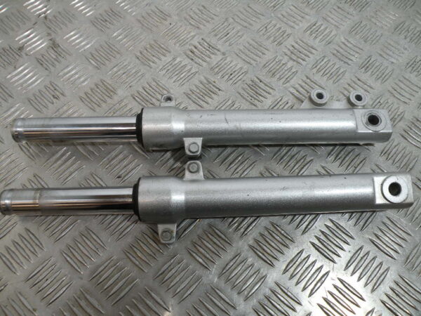 Tube de fourche PEUGEOT KISBEE 4t -2013-