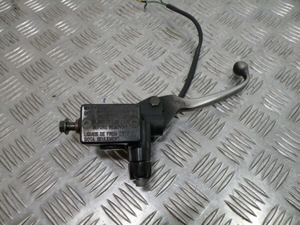 Maître cylindre de frein avant PEUGEOT KISBEE 4t -2013-