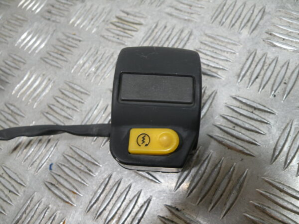 Commodo droit PEUGEOT KISBEE 4t -2013-