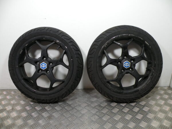 Roues avant PIAGGIO MP3 300 4t -2011-