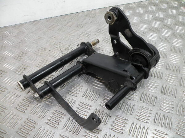 Support moteur PIAGGIO MP3 300 4t -2011-