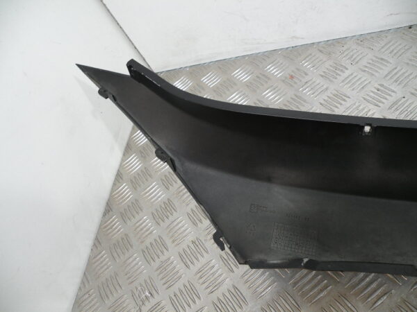Carénage arrière droit PIAGGIO MP3 300 4t -2011-
