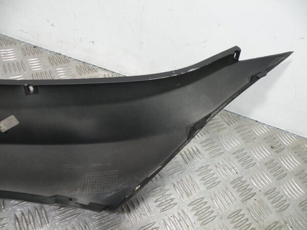 Carénage arrière gauche PIAGGIO MP3 300 4t -2011-