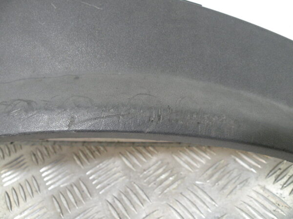 Flanc de selle droit PIAGGIO MP3 300 4t -2011-