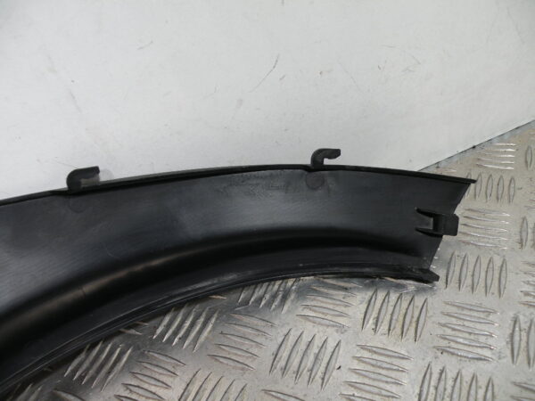Flanc de selle gauche PIAGGIO MP3 300 4t -2011-