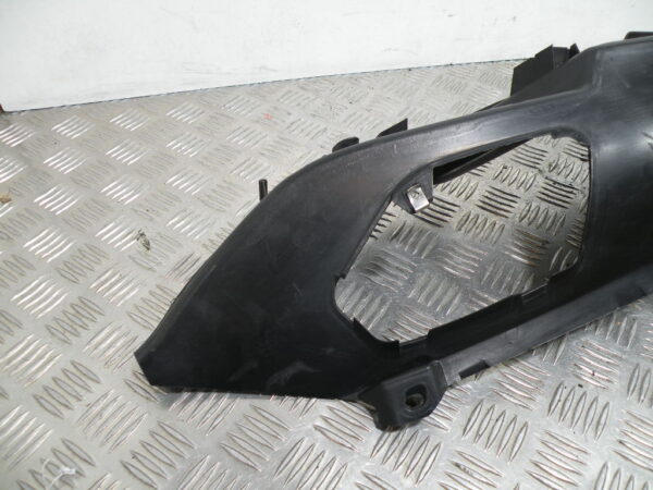 Marche pied droit PIAGGIO MP3 300 4t -2011-