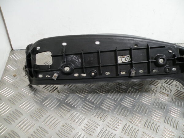 Marche pied droit PIAGGIO MP3 300 4t -2011-
