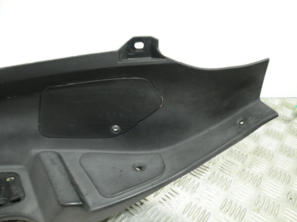 Marche pied gauche PIAGGIO MP3 300 4t -2011-