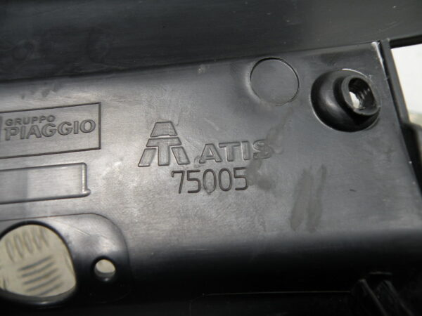 Carénage arrière PIAGGIO MP3 300 4t -2011-