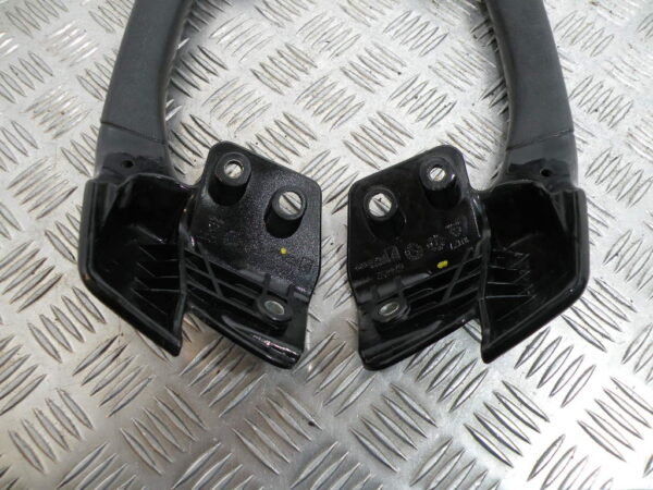 Poignée arrière PIAGGIO MP3 300 4t -2011-