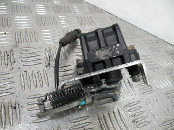 Étrier de roll lock PIAGGIO MP3 300 4t -2011-