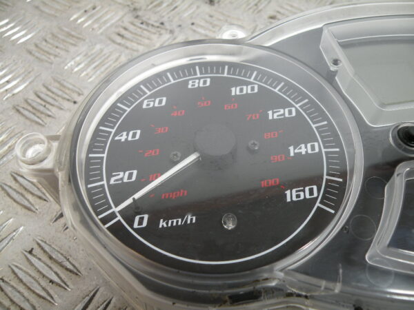 Compteur (45 666 km) PIAGGIO MP3 300 4t -2011-